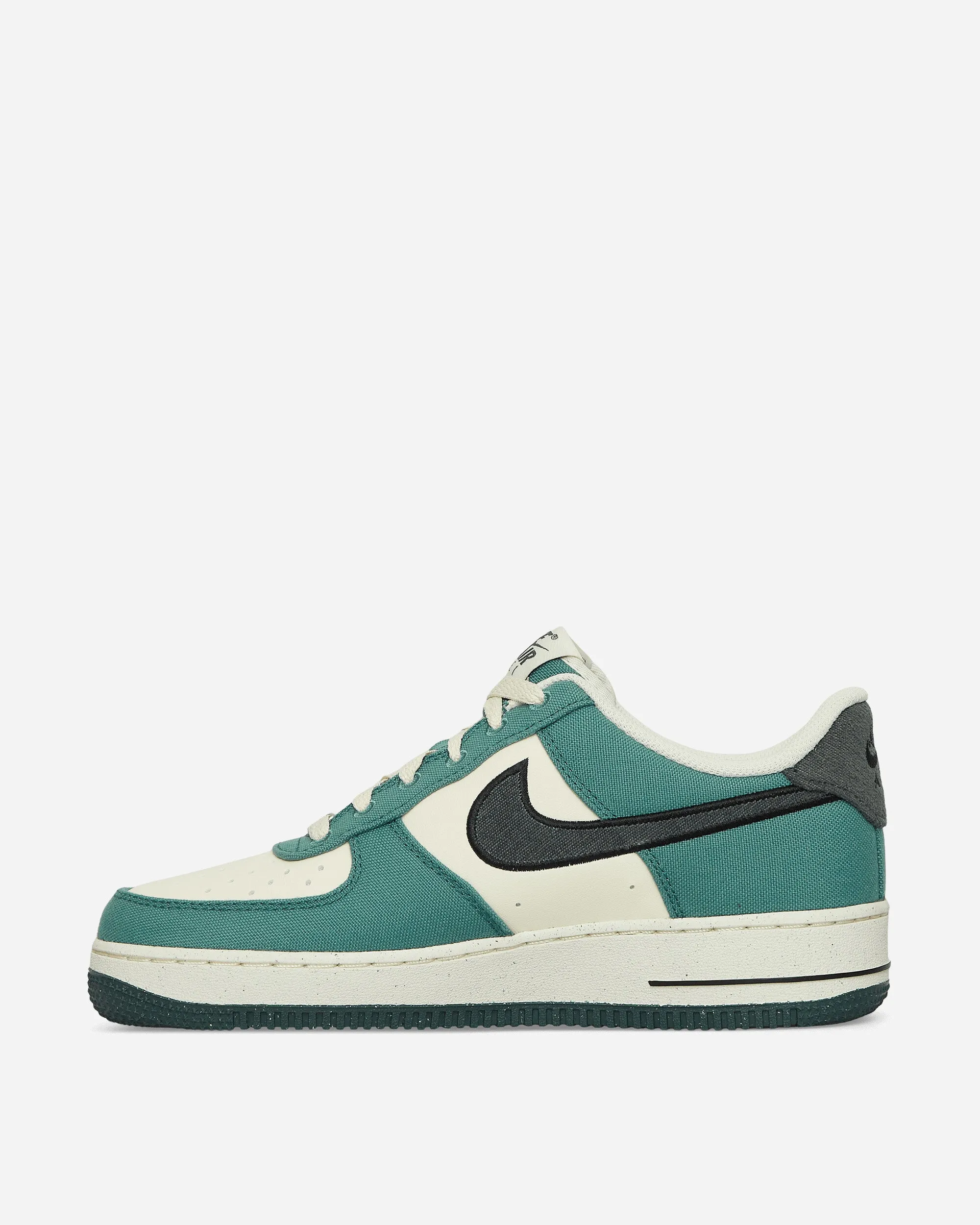 Air Force 1 '07 LV8 Sneakers Coconut Milk / Vintage Green