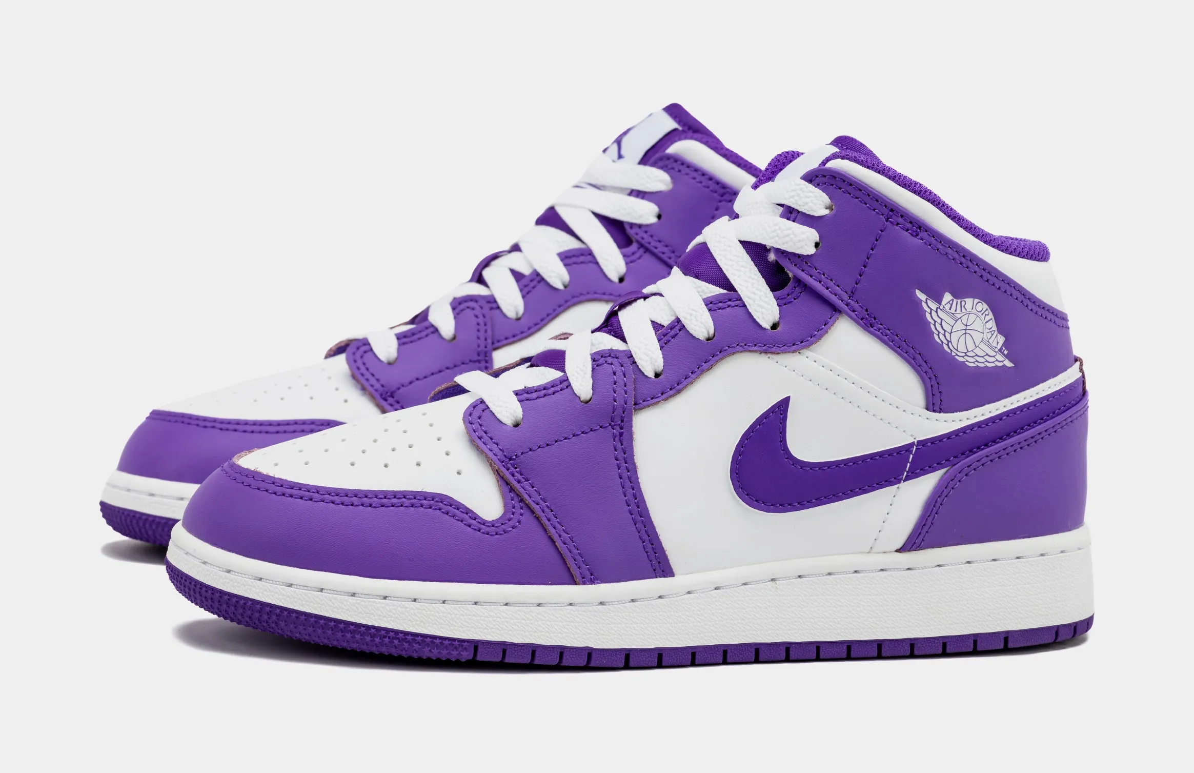 Air Jordan 1 Retro Mid Purple Venom Grade School Lifestyle Shoes (Purple/White)