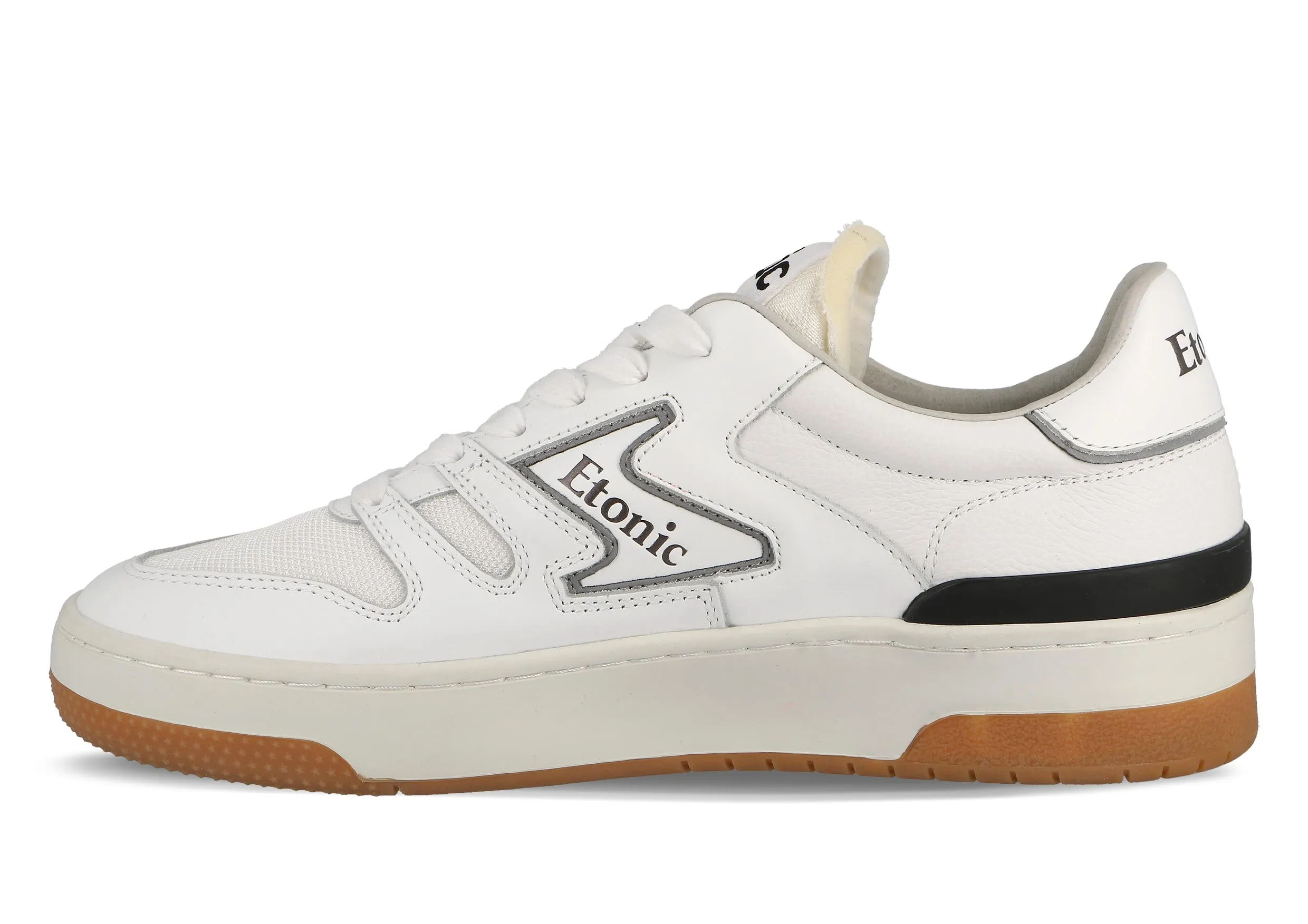 Etonic B481 sneakers in white leather, white mesh and black details with white midsole and honey bottom outsole.